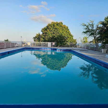 Montego Bay Club Apartments Экстерьер фото