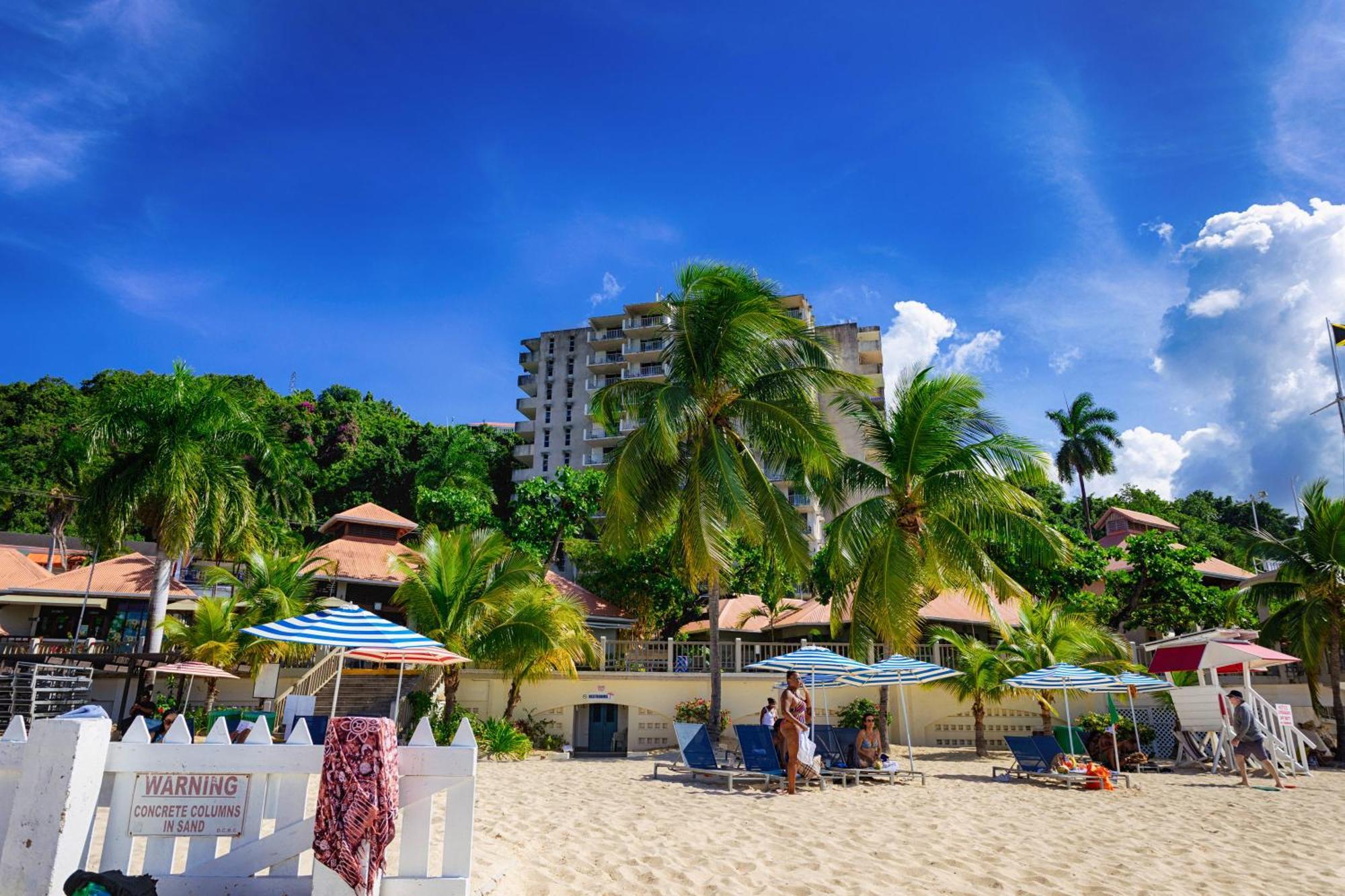 Montego Bay Club Apartments Экстерьер фото