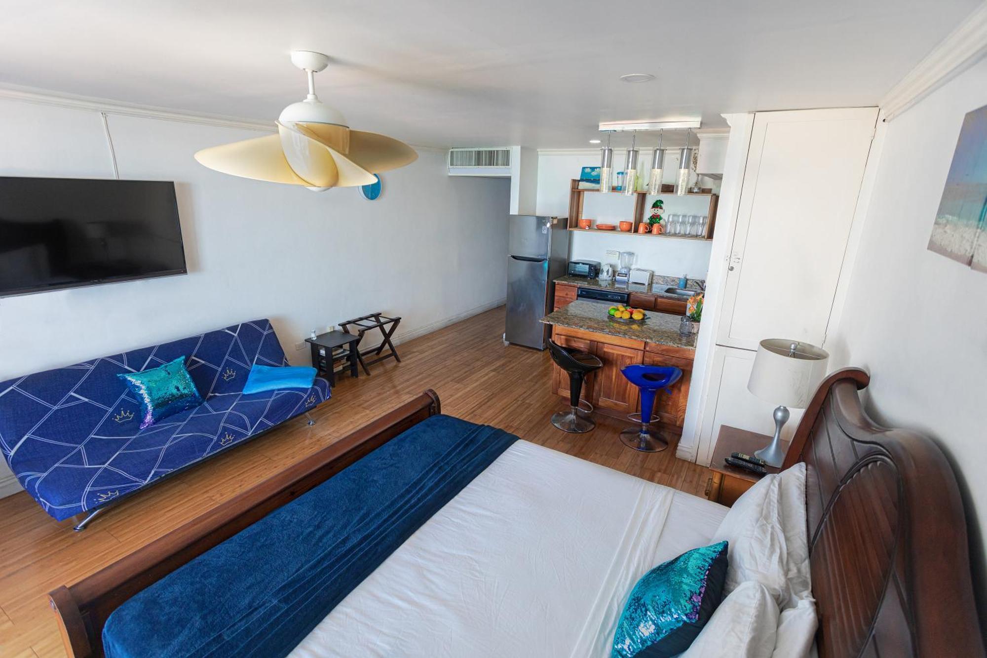 Montego Bay Club Apartments Экстерьер фото