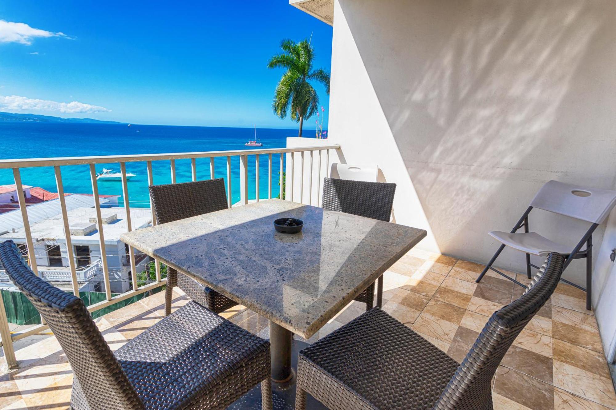 Montego Bay Club Apartments Экстерьер фото