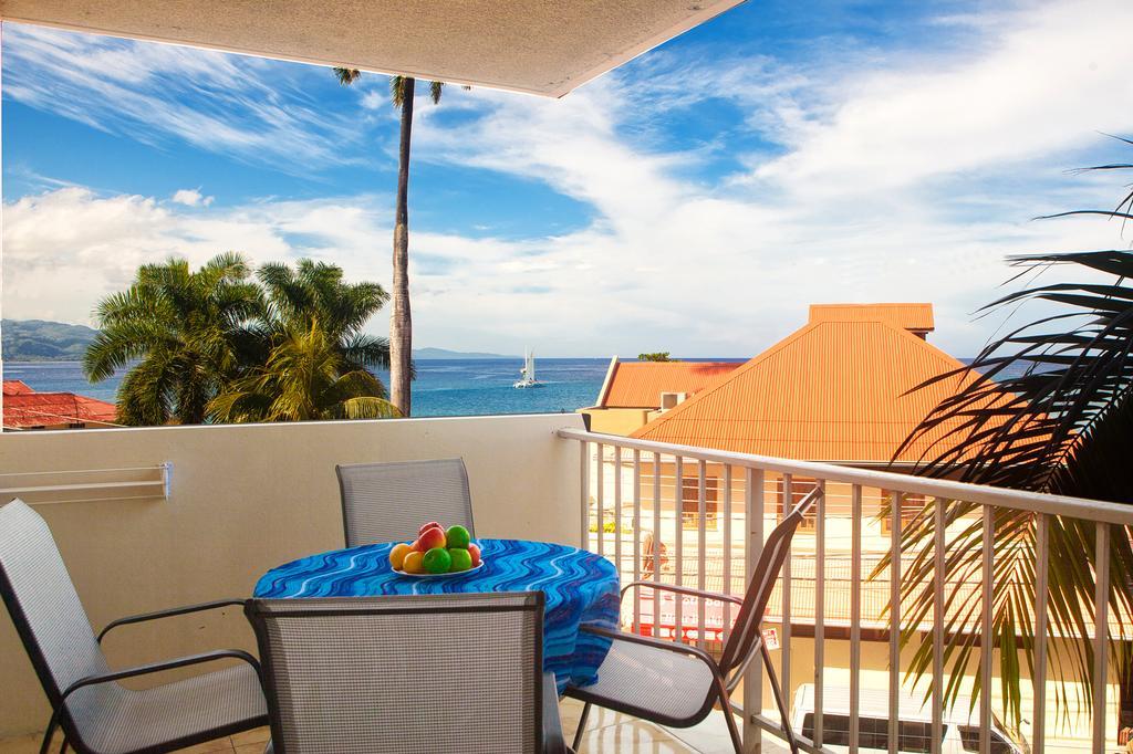 Montego Bay Club Apartments Экстерьер фото